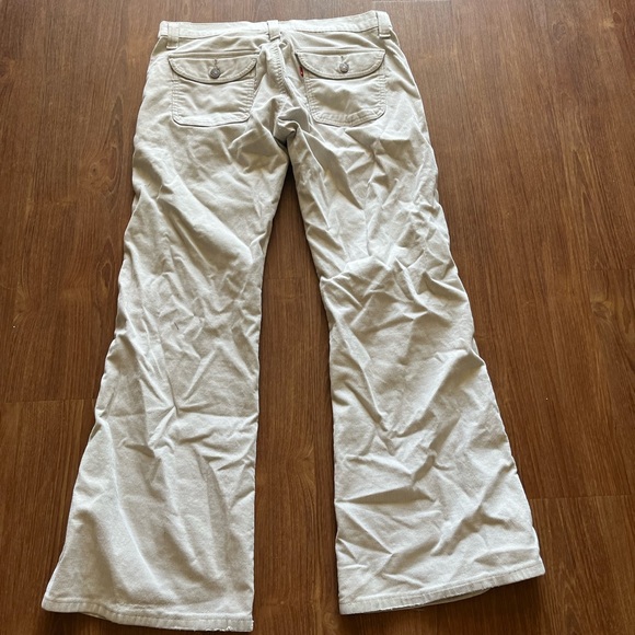 Levi’s Corduroy Pants - Picture 3 of 4